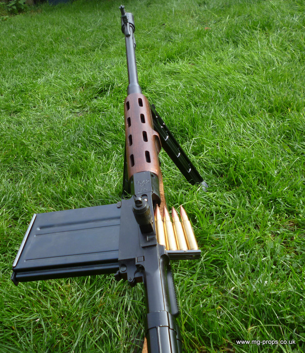 Superb museum quality fully field strippable German WWII FG42 Paratroop ...